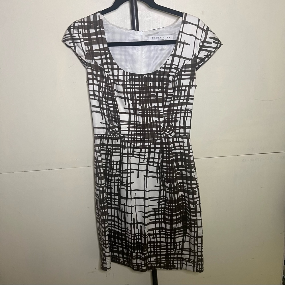 Trina Turk brown & white printed dress size 2